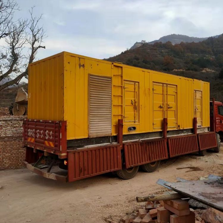 三门200kW 发电机组在带电阻性负载时，输出功率会受到哪些因素的影响？